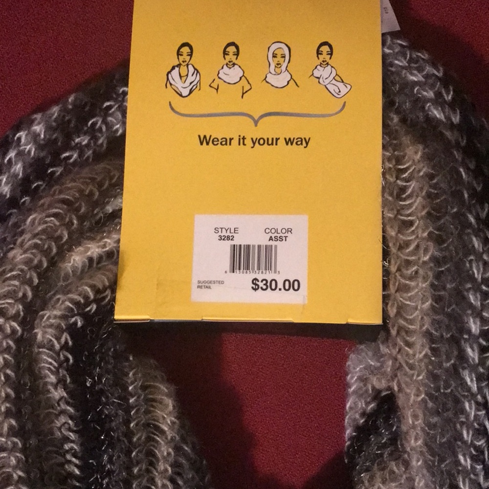 Loop scarf - Picture 3 of 3